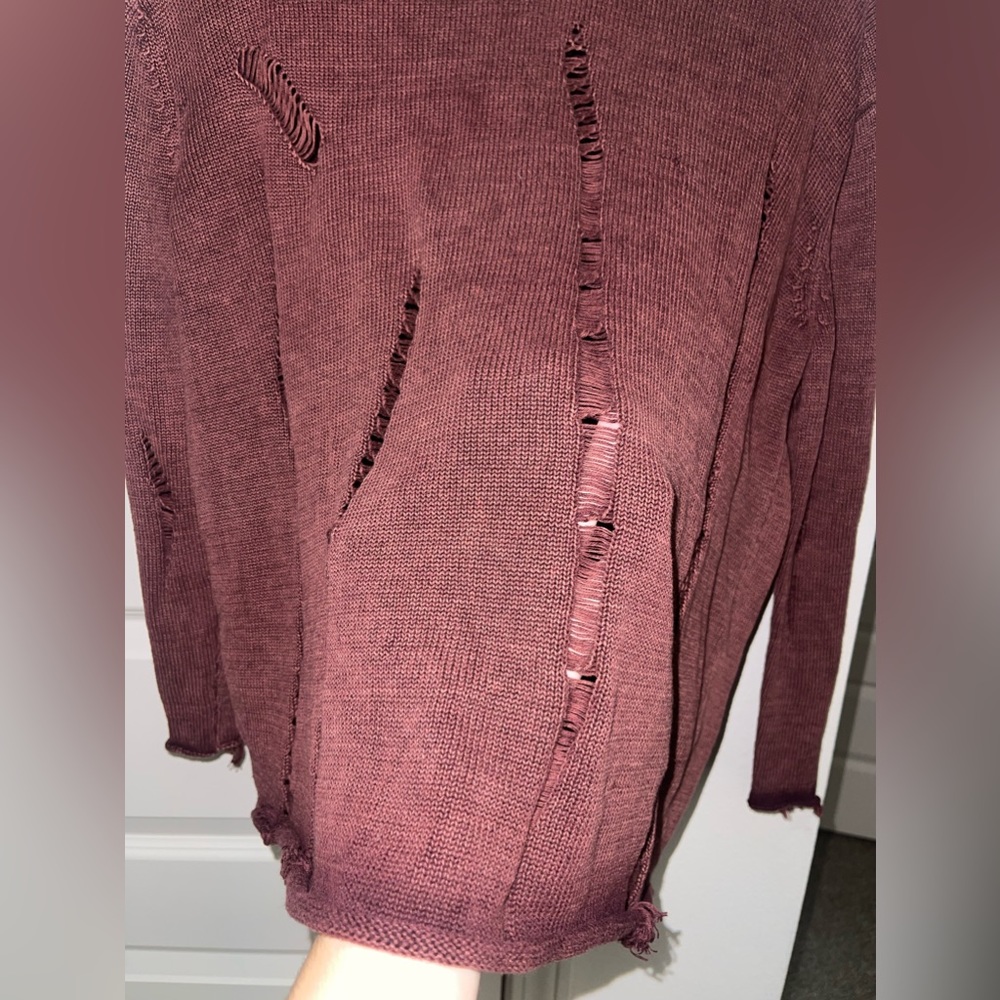 Distressed Sweater - Picture 5 of 5